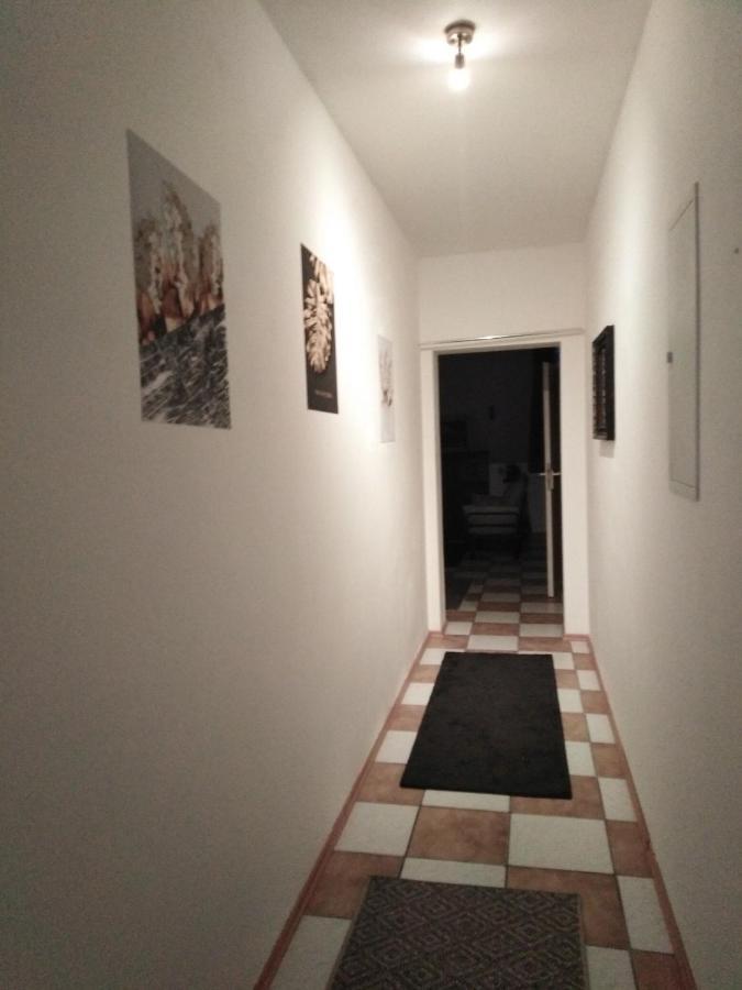Studiowohnung, Neu Renoviert, Zentrale Lage Saarlouis Kültér fotó